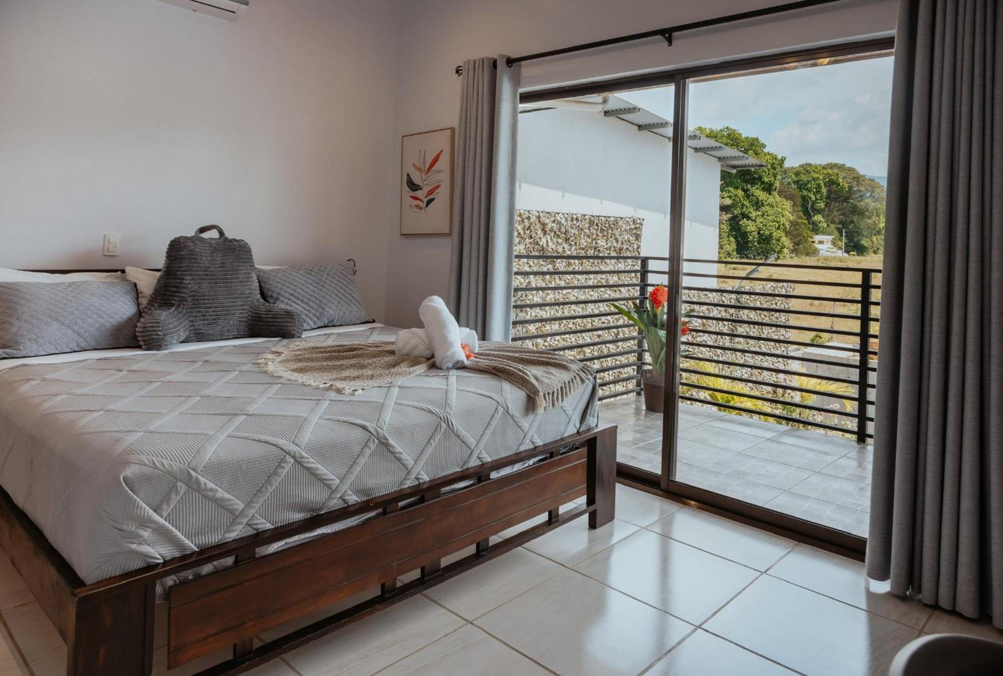 Private Home With Resort Style Swimming Pool Jacó Extérieur photo