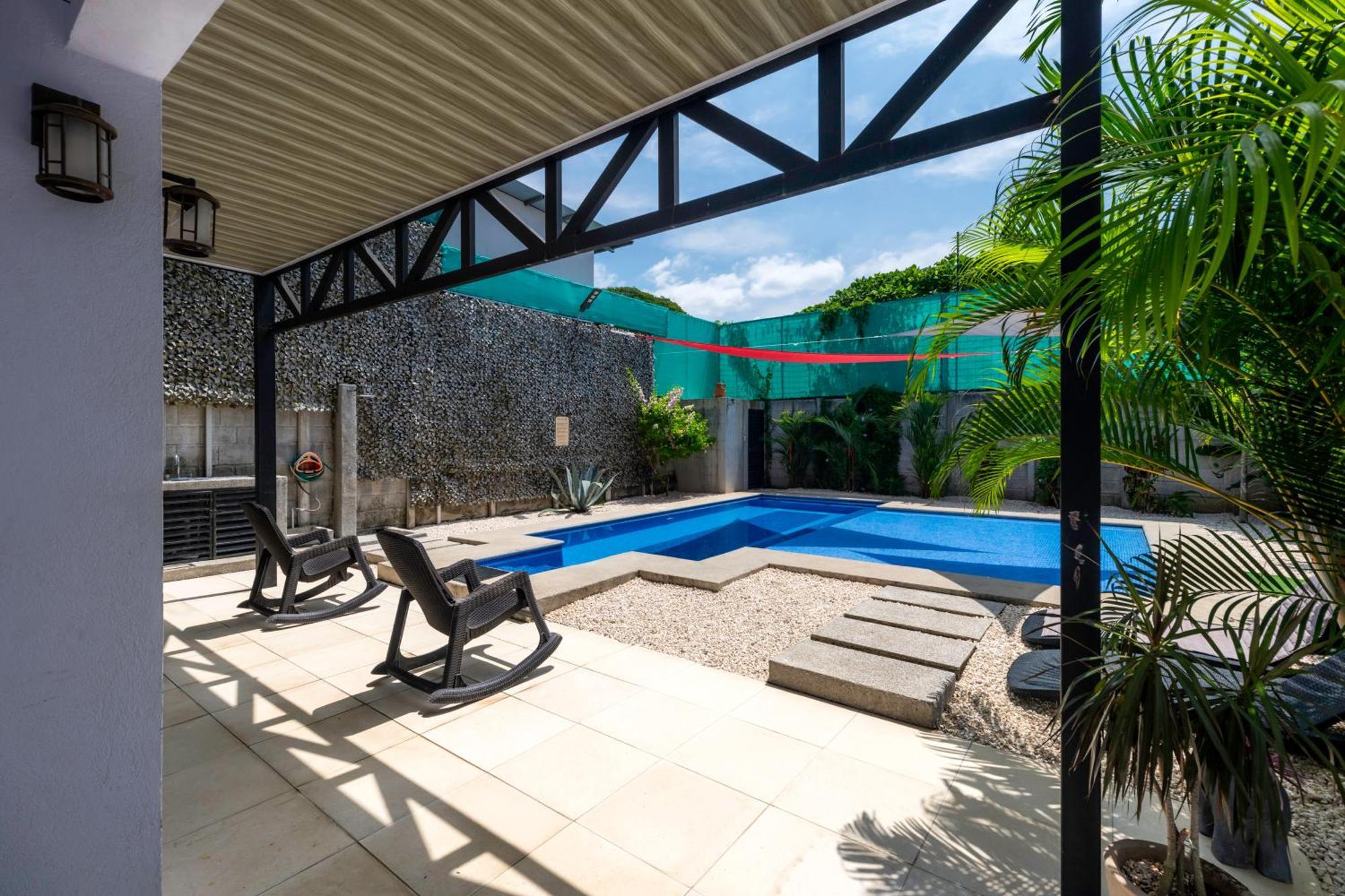Private Home With Resort Style Swimming Pool Jacó Extérieur photo